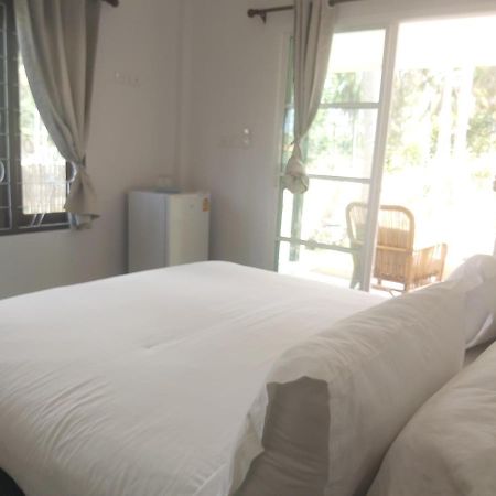 Baanphakrimlay Nice Home Stay At Samroiyod מראה חיצוני תמונה